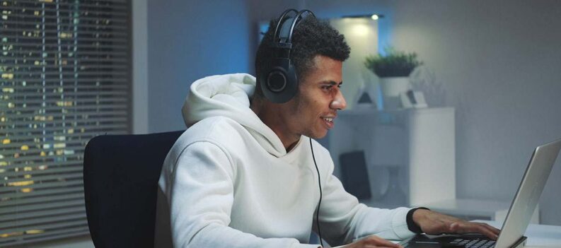 csgo how to kick someone from private server