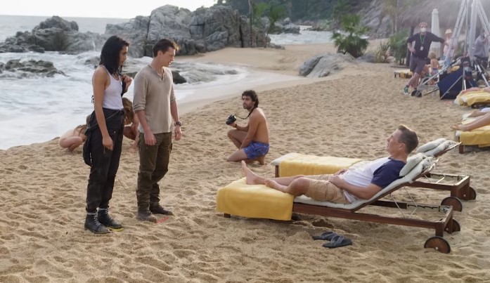 Watch: Original Nathan Drake Nolan North Breaks Down Easter Eggs in Uncharted Movie