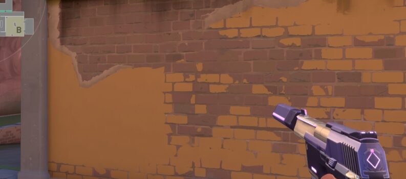 featured image valorant how to make dot crosshair